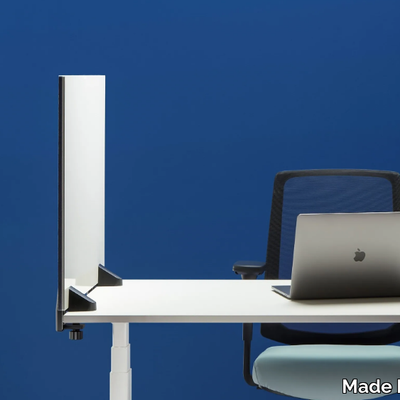 Screen-board-Made-Design-548466-rel2c7ca7ce.jpg