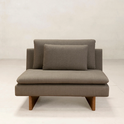 X-L-05-Armchair-Phantom-Hands-521833-relcc461d70.jpg