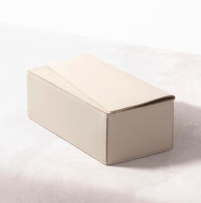 PB-by-Giobagnara-2022-Fold-Tissue-Holder-Rectangular-Closed-XX-023-small.jpg