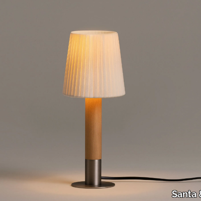 Santa--Cole_BASICA-MINIMA--Table-lamp_PaTtvnyNtP.jpeg