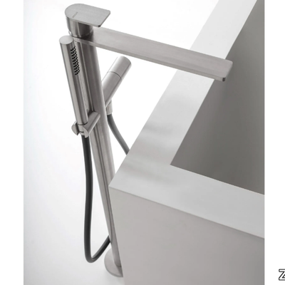 Q316-Floor-standing-bathtub-mixer-ZAZZERI-591888-relc10969ef.jpg