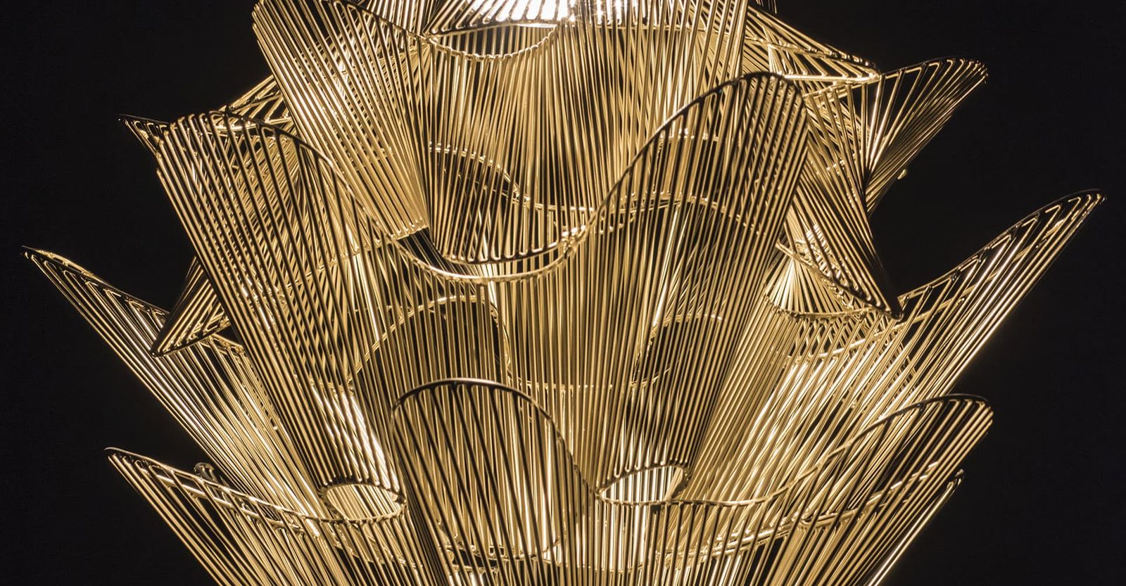 Moiré movementwith pattern.