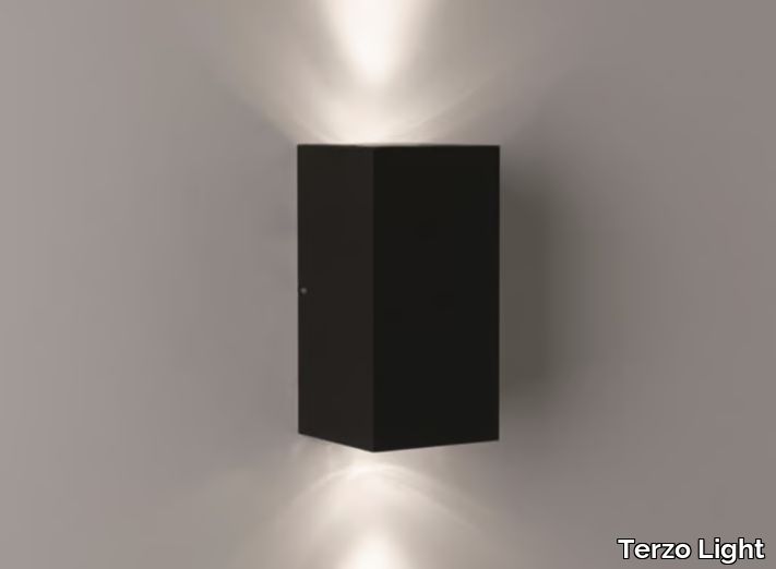 KUBO 2 - Aluminium wall light _ Terzo Light