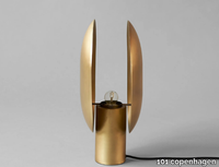 CLAM-Table-lamp-101-Copenhagen-361132-rel1ce2bcb9.jpg thumb image