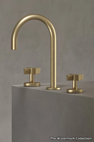 london-washbasin-tap-with-individual-rosettes-the-watermark-collection-559808-rel418b7388.jpg thumb image