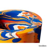 swirl_small_vase_detail_325_1.jpg thumb image