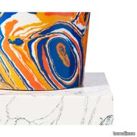 swirl_small_vase_detail_327_1.jpg thumb image