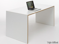 FREISTELL-Rectangular-writing-desk-Tojo-Möbel-433880-reld7c646e9.jpg thumb image