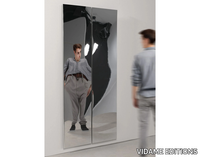 VIDAME-EDITIONS_DISTORTING-MIRROR-2x45_QmXzSai2m4.jpeg thumb image