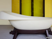 EVV-Bathtub-Vallvé-643231-rel30bf6b49.jpg thumb image