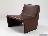 patty-leather-armchair-verzelloni-306942-relc66a2076.jpg thumb image
