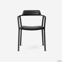 vipp-451-alu-chair-leather-black-02_0.jpg thumb image