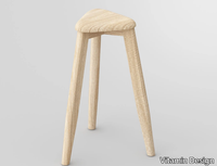 stool-vitamin-design-249150-rela4102c9a.jpg thumb image