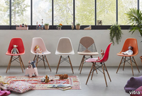 DSW-FIBERGLASS-CHAIR-Vitra-439761-rel47309f47.jpg thumb image