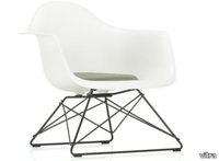 lar-easy-chair-with-integrated-cushion-vitra-491491-relb6841a37.jpg thumb image