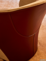 zanotta_arom_armchair_detail2.png thumb image