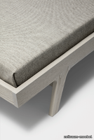 zeitraummoebel-bettmitpolsterkissen-mellow-massivholz-05-455x680.png thumb image