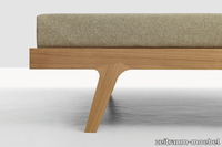 zeitraummoebel-bettmitpolsterkissen-mellow-massivholz-12-920x610.png thumb image