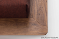 zeitraummoebel-bettmitpolsterkissen-yoma-massivholz-10-920x610.png thumb image