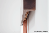 zeitraummoebel-garderobe-hideandpark-massivholz-04-610x405.png thumb image