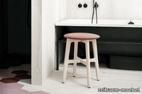 zeitraummoebel-hocker-1.3stool-massivholz-03-610x405.png thumb image