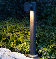 garden-lamp-post-aldo-bernardi-414688-relf32ecc2a.jpg thumb image