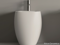 NUR-Bidet-Alice-Ceramica-364897-relee032de6.jpg thumb image