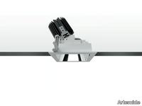 EVERYTHING-Square-spotlight-Artemide-260332-rel4151a90c.jpg thumb image