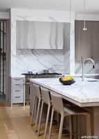 Calacatta_Gold_Kitchen_Tenafly_01_12433de0-a8a9-41f2-9ba0-1d08328dd2a6_1000x.jpg thumb image