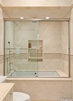 i_Crema_Luna_Bathroon_JEpsteinResidence_1.jpg thumb image
