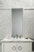 i_Etoile_Bianco_Carrara_Bathroom_1000x.jpg thumb image