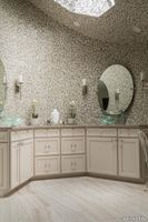 i_Foliage_Grande_Linen_Vanilla_Onyx_Masterbath_3_1000x.jpg thumb image