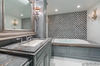 i_Small_Toledo_Palisandro_Bluette_Thassos_Masterbath_2_1000x.jpg thumb image