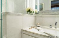 i_Pacific_White_Moda_Little_Satch_BebopWhite_Brommund_Bathroom_5_1000x.jpg thumb image