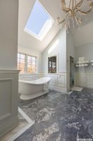 i_PalisandroBluette_Masterbath_9.jpg thumb image