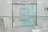 i_Thassos_Bathroom_12_2_1000x.jpg thumb image