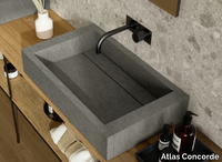 DIALOGO-Console-washbasin-Atlas-Concorde-601848-rel2f80851e.jpg thumb image