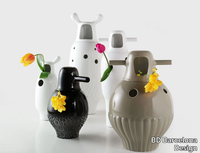 SHOWTIME-WHITE-Vaso-BD-Barcelona-Design-302681-relb38e07fb.jpg thumb image