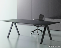 VIS-DIRECTIONAL-Rectangular-office-desk-BK-Contract-537471-rel28bfbc27.jpg thumb image