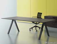 VIS-DIRECTIONAL-Rectangular-office-desk-BK-Contract-537471-rel372b885b.jpg thumb image