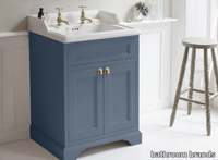 CLASSIC-Vanity-unit-with-doors-Burlington-Bathrooms-504555-rel83bc50b5.jpg thumb image