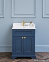 CLASSIC-Vanity-unit-with-doors-Burlington-Bathrooms-504555-reld82c66af.jpg thumb image