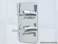 RIVIERA-Shower-set-with-hand-shower-Burlington-Bathrooms-512438-rel79dfa85e.jpg thumb image