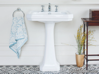 VICTORIAN-Pedestal-washbasin-Burlington-Bathrooms-504382-rel6c9a5c8d.jpg thumb image