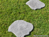 JAPANESE-STEPPING-STONES-Bernardelli-Group-523334-relefd40f7d.jpg thumb image