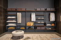 ROLL-Walk-in-wardrobe-Bonaldo-640226-reld8bfb7b1.jpeg thumb image