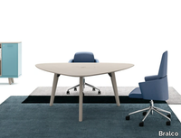 RAIL-Triangular-meeting-table-Bralco-373901-rel11702305.jpg thumb image