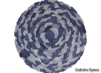 petals-round-deirdre-dyson-205184-relfa7d98fa.jpg thumb image