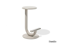 STRONG-Garden-stool-Desalto-386785-rel56a0f0ab.jpg thumb image