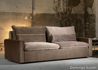 henri-3-seater-sofa-domingo-salotti-203992-rel51aa7fb6.jpg thumb image